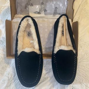 Women’s Ansley Ugg Slippers New in Box